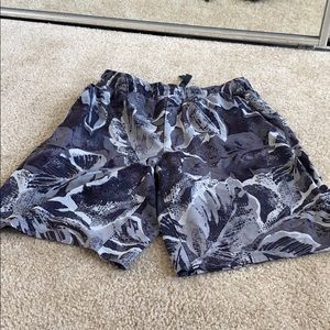 Lululemon Pace breaker shorts 9”